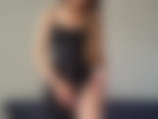 FreedaOrdona's Live Sex Cam Show