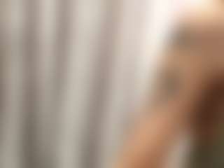 Live cam show with Alice - Flirt MILF on Camiplay Live