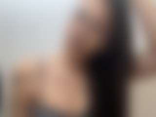 Live cam show with Alice - Asian MILF on Stripli.com