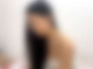 Alice MILF webcam performer live streaming