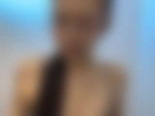 Live cam show with Alice - Big Tits MILF on Hubzter Live