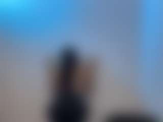 Alice MILF webcam performer live streaming