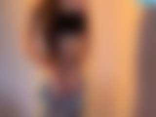 Live cam show with Alice - Pornstar Asian on AdultVida.com