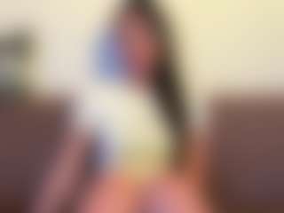 Live cam show with Alice - Fingering MILF on Camsoda