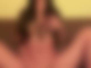 Live cam show with Alice - Asian Granny on Camsoda
