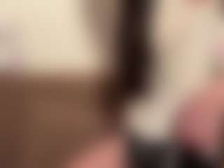 Live cam show with Alice - Striptease Asian on Camsoda