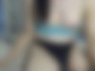 Live cam show with keysiyummy - Green Eyes on Streamer API