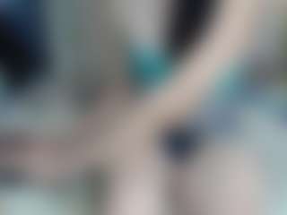 Live cam show with keysiyummy - Green Eyes on Uber Horny