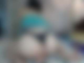Live cam show with keysiyummy - Tease on fapnchat