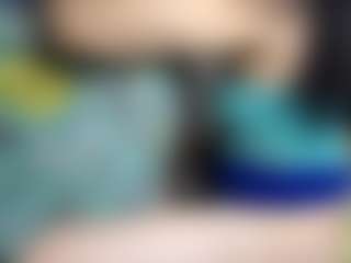 Live cam show with keysiyummy - Tease on madthumbs