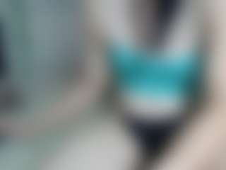 Live cam show with keysiyummy - Green Eyes on Camsoda