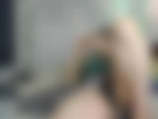 Live cam show with keysiyummy - HD on CamClone