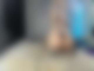 Live cam show with keysiyummy - Green Eyes on AdultVida.com