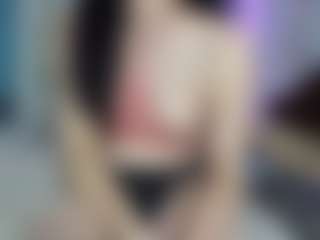 Live cam show with keysiyummy - Green Eyes on Camsoda