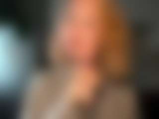 Live cam show with Latashia - Domination on AdultVida.com