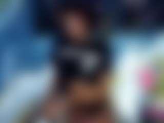 Live cam show with LuxuryQueens - Green Eyes on xplaylive.com