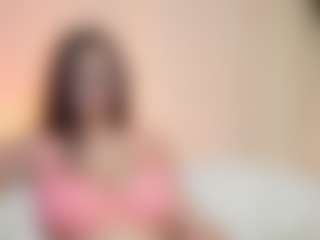 Live cam show with MaeveSun - Average on Camsoda