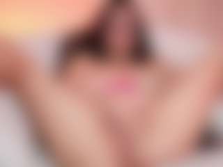 Live cam show with MaeveSun - Average on SpankPalCams
