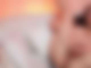 Live cam show with MaeveSun - Tittyfuck on thefappeningchat.com
