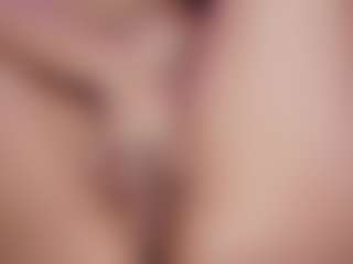 Live cam show with MaeveSun - Tittyfuck on Dolls Live