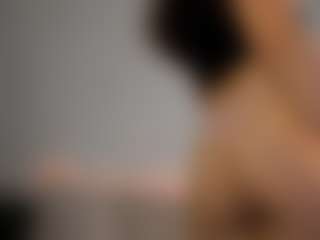 Live cam show with meinoir - Shaved Pussy on Camsoda