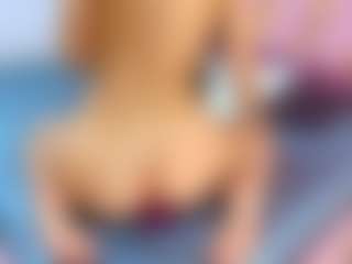 MiahRousse's Live Sex Cam Show