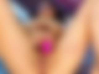 MiahRousse's Live Sex Cam Show