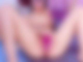 Live cam show with MiahRousse - Public on TeamSkeetLive