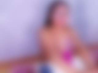 Live cam show with MiahRousse - Fingers on SinfulBabes
