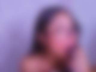 Live cam show with MiahRousse - Brown Hair on SquirtSoMuch