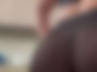 Live cam show with natigoozales - Middle Aged on Camsoda