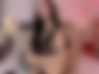 Live cam show with Sasha-Wolff - Camel Toe on Camsoda