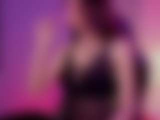 Live cam show with StacyHans - Dildo on Camiplay Live