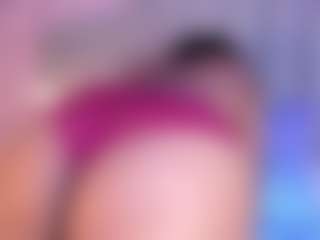 Live cam show with Vyxen18 - Curvy Teen (18+) on Cam Slut
