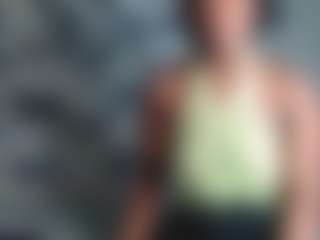 Live cam show with AshleyT2555 - Moaning on Soda Cam