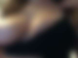 CaliGirl2022's Live Sex Cam Show