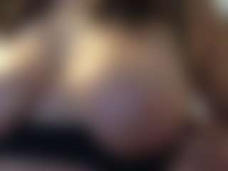CaliGirl2022's Live Sex Cam Show