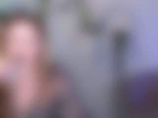 Live cam show with caroline-rose - Skinny Teen (18+) on CamwithHer