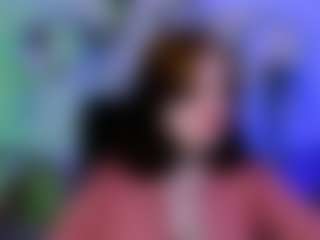 Live cam show with caroline-rose - Green Eyes on Strip Flash - Live Sex Shows