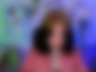 Live cam show with caroline-rose - Solo on luckytryst.com