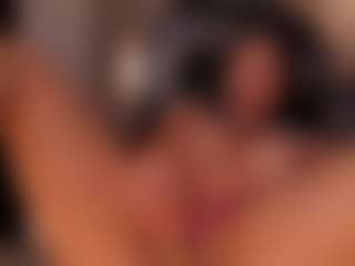 CharlotteCox1's Live Sex Cam Show