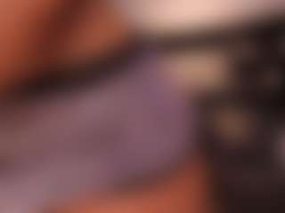 CharlotteCox1's Live Sex Cam Show