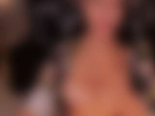 CharlotteCox1's Live Sex Cam Show