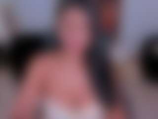 CharlotteCox1's Live Sex Cam Show