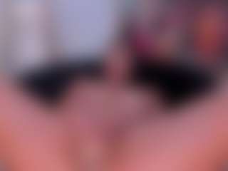 CharlotteCox1's Live Sex Cam Show