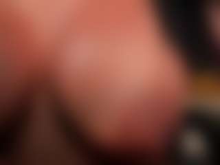 Live cam show with CharlotteCox1 - Deepthroat on Camsoda