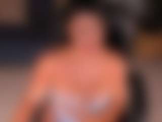 CharlotteCox1's Live Sex Cam Show