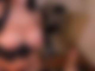 CharlotteCox1's Live Sex Cam Show