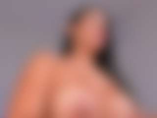 CharlotteCox1's Live Sex Cam Show