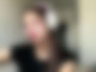 ElidaSchimke's Live Sex Cam Show